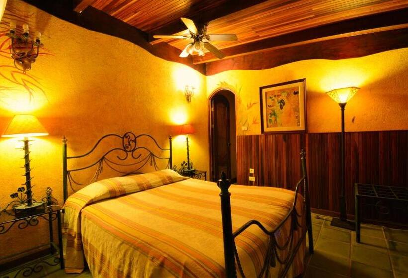 Люкс Кровать Кинг, La Mansion Inn Arenal
