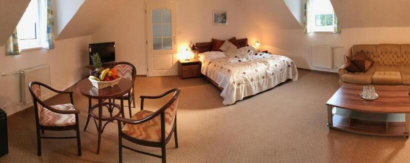 园景标准四人间, Spa & Wellness Hotel Harmonie