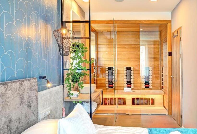 جناح, Wellness Hotel Fénix