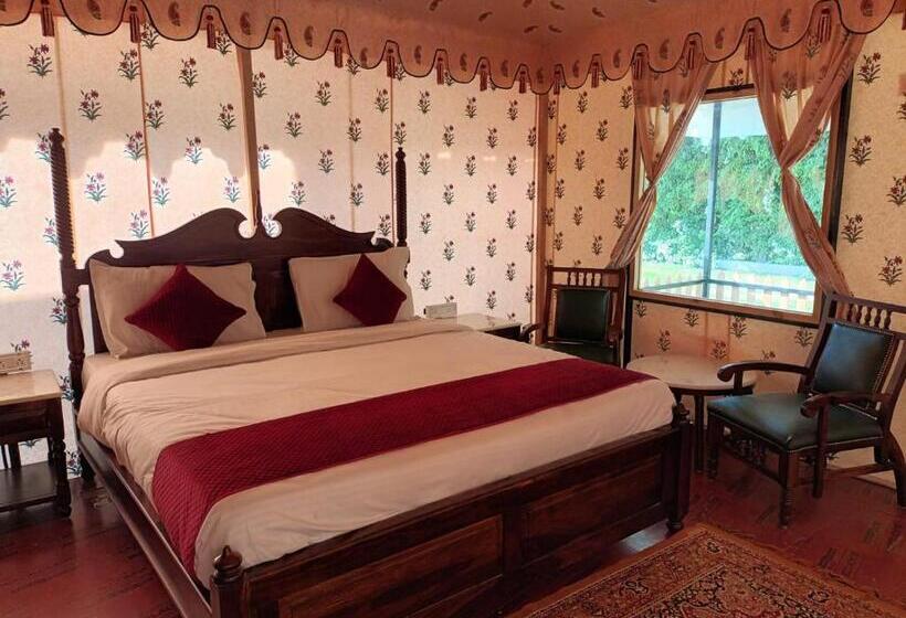 چادر با خدمات رفاهی استاندارد, Green Park Resort