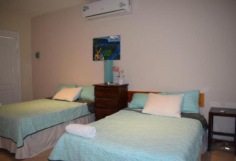 Familienzimmer, Mansion Giahn Bed & Breakfast
