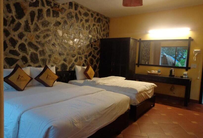 اتاق استاندارد سه نفره, Mai Chau Nature Lodge   Hostel