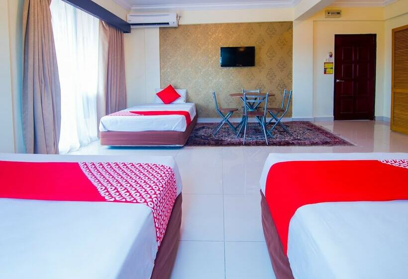 Family Suite, OYO 528 Sea Princess Hotel