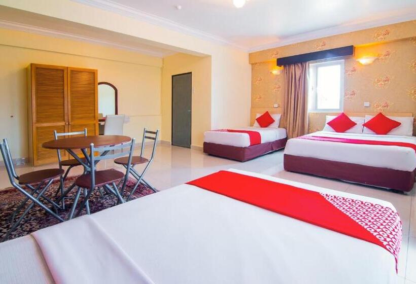 Family Suite, OYO 528 Sea Princess Hotel