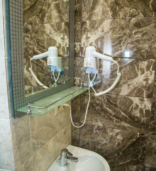 اتاق استاندارد با بالکن, Gega