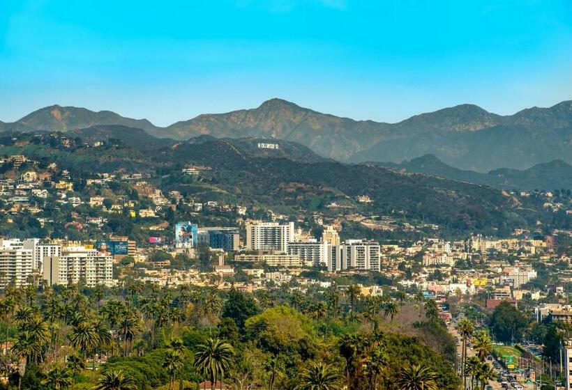 전망 디럭스룸 킹침대, Waldorf Astoria Beverly Hills