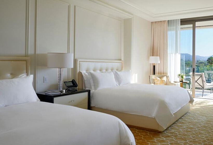 장애인용 디럭스룸, Waldorf Astoria Beverly Hills