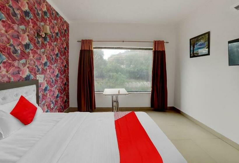 Трехместный Номер Классика, Oyo Flagship 81457 Hotel Bibo Hill View