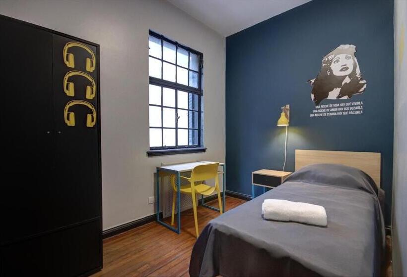 اتاق استاندارد یک نفره, Play Hostel Garden