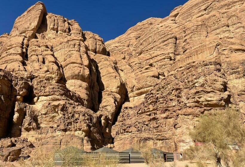 اتاق لوکس, Sky Light Wadi Rum