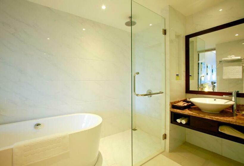 اتاق لوکس با چشم‌انداز شهر, Lasenta Boutique Hotel Hoian