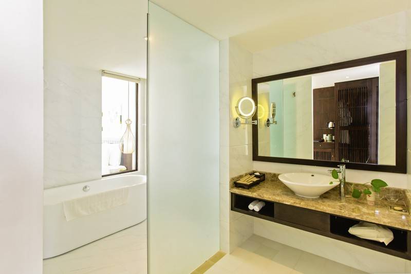 اتاق لوکس سه تخته, Lasenta Boutique Hotel Hoian