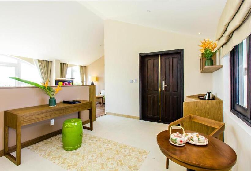 مجموعه ویستا شهر, Lasenta Boutique Hotel Hoian