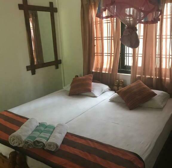 Номер Стандарт Вид на Сад, Sujatha Tourist Rest