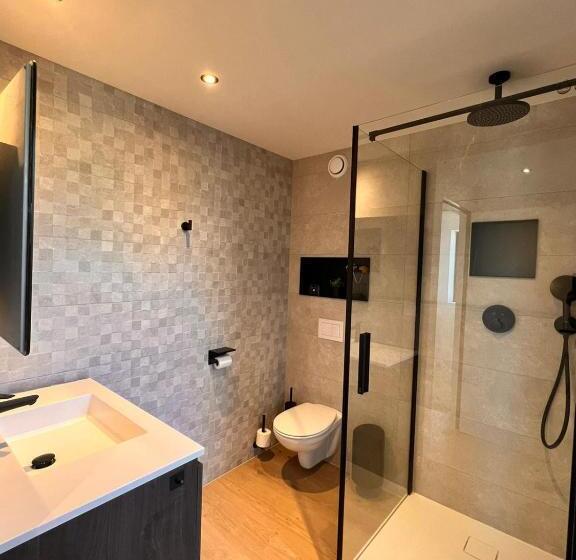 اتاق استاندارد, Inova Guesthouse