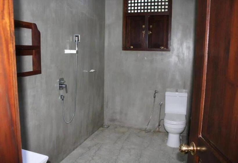Семейный Номер, Sky House Ahangama