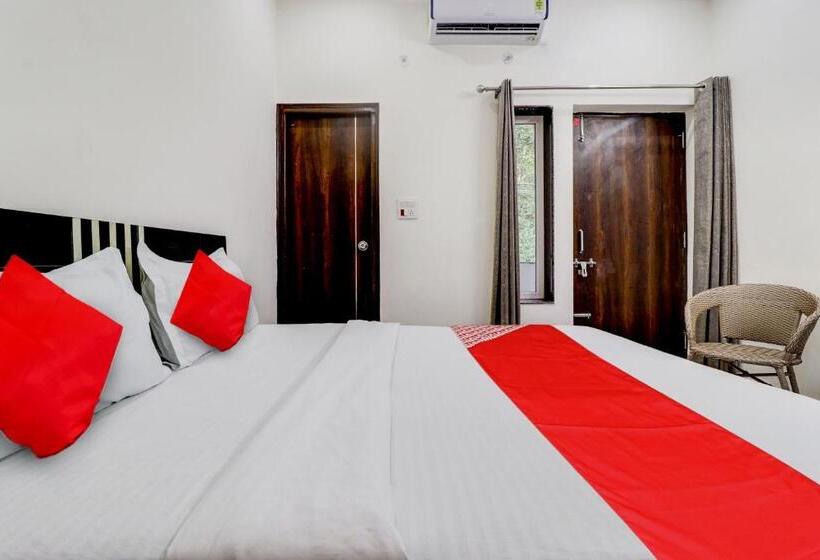스탠다드 룸, Oyo Flagship Malsi Forest View Home Stay
