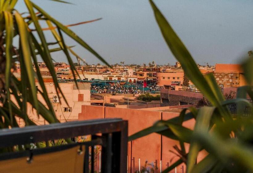 اتاق لوکس, Dar Nourdha