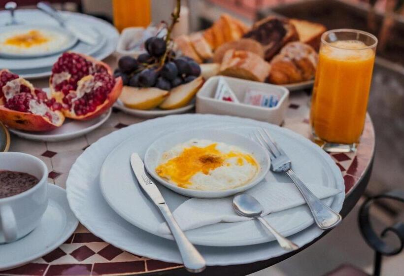 آپارتمان 1 خوابه با تراس, Dar Nourdha