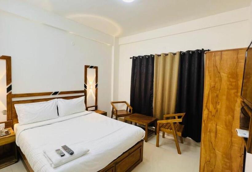 Семейный Номер, Sviksha Inn Ooty