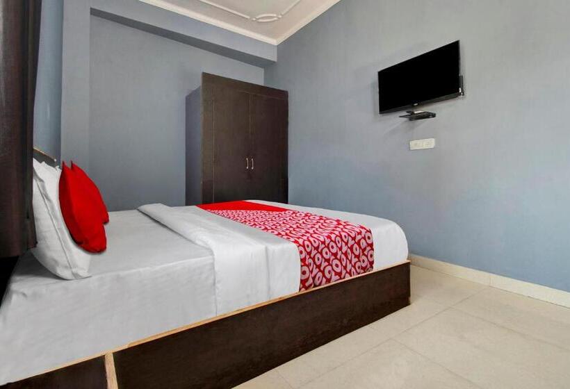 اتاق کلاسیک سه تخته, Grand Aana Inn