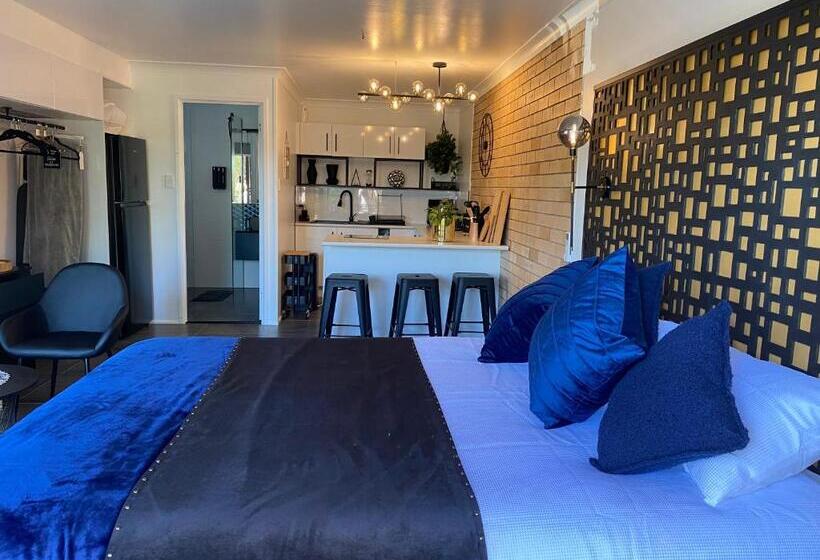 디럭스 스튜디오, Lush Accommodation