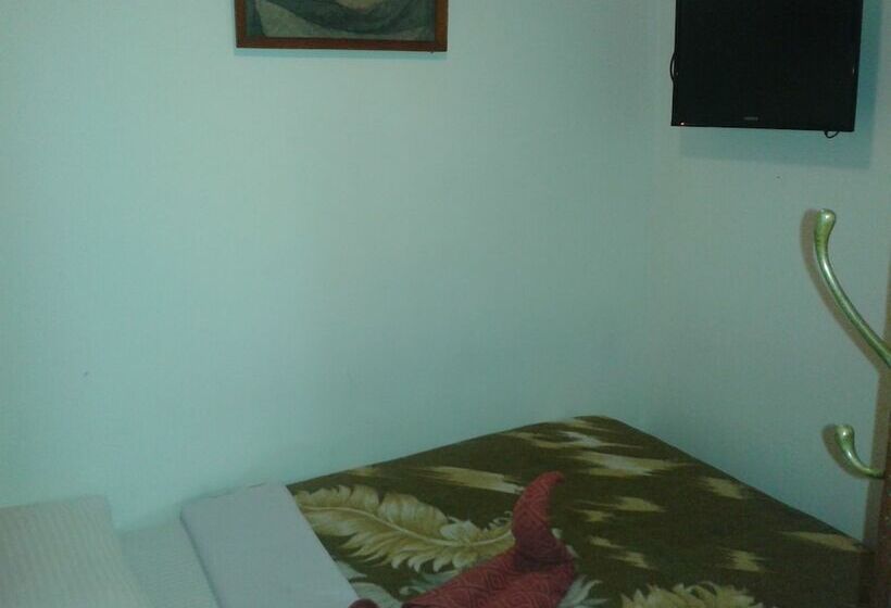 اتاق استاندارد یک نفره, New Tour Inn