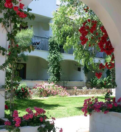 اتاق استاندارد چهار تخته, Gabbiano Beach