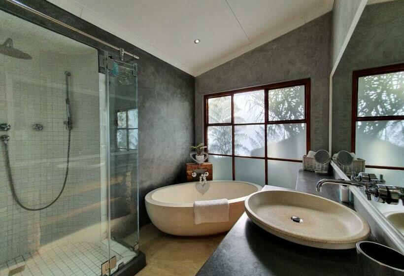 اتاق سوپریور, Two Fat Owls Guesthouse