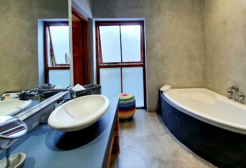 اتاق سوپریور, Two Fat Owls Guesthouse