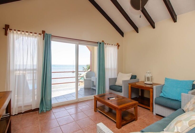 غرفة دور أخير, Tres Cocos Resort