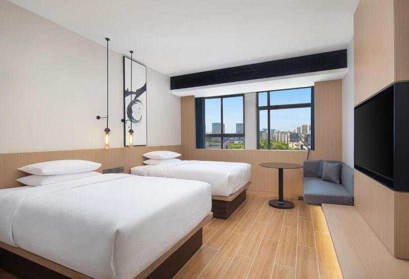 Номер Superior Вид на Город, Fairfield By Marriott Kunshan