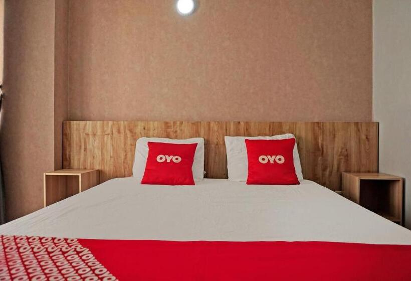 Номер Deluxe, Oyo Life 92962 Apartement Sentraland Karawang By Ratna