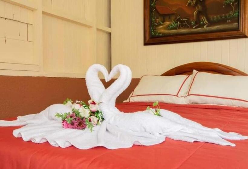 חדר סטנדרט, Tico Bed & Breakfast La Fortuna