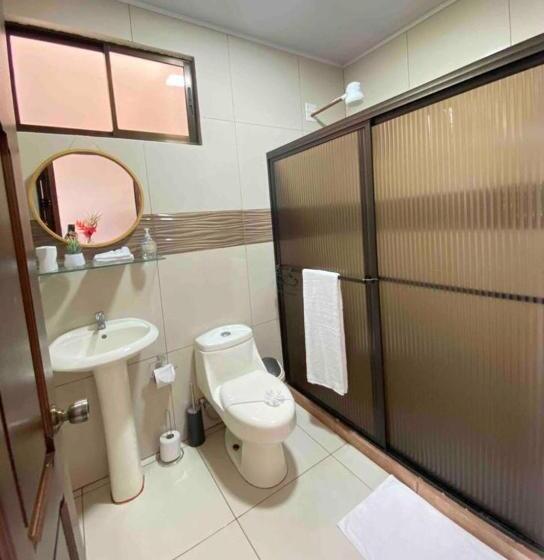 带2个卧室的公寓, Tico Bed & Breakfast La Fortuna