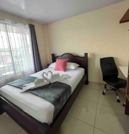דירת שני חדרים, Tico Bed & Breakfast La Fortuna
