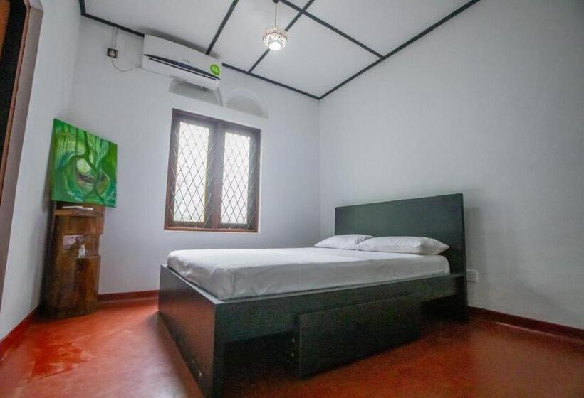 Номер Стандарт Вид на Озеро, Algama Ella Resort
