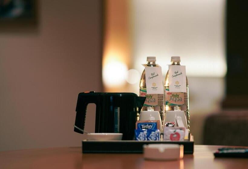 Номер Deluxe Кровать Кинг, Gokulam Grand Trivandrum