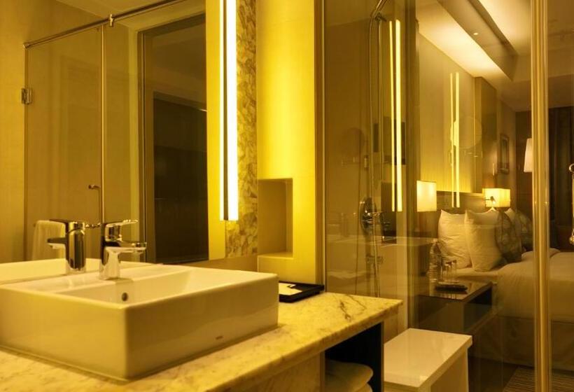 Номер Superior Кровать Кинг, Gokulam Grand Trivandrum