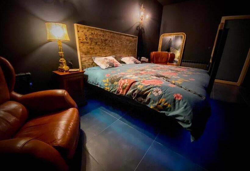 Студия Deluxe, Loveroom Avec Jacuzzi 01