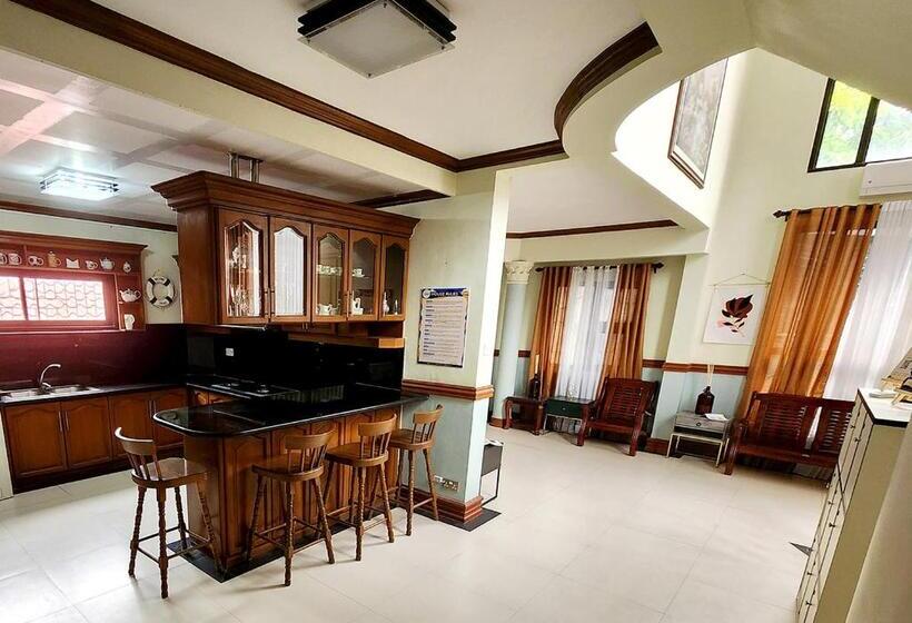 패밀리 룸, Leynes Taal Lake Resort And Hostel