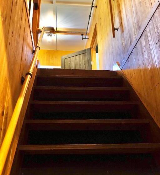 Номер Стандарт, Hostel+cafe たね