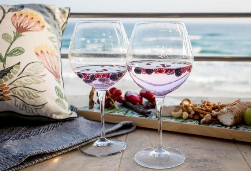 Четырехместный Номер Стандарт, Room In Bb   Twin Room Partial Sea View