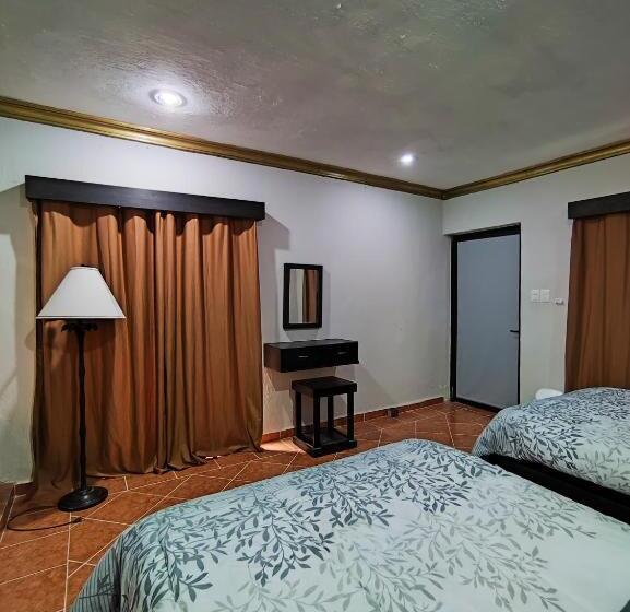 스탠다드 룸, Hostal Ixchel   Wifi, Hot Water, Ac, In Valladolid Downtown