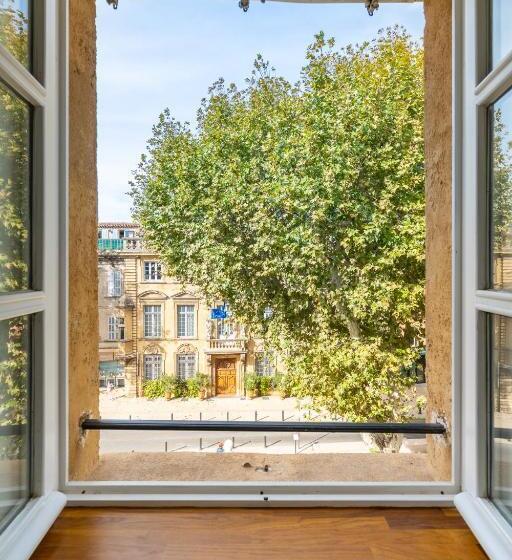 Люкс 2 Спальни, La Réserve De Salon De Provence