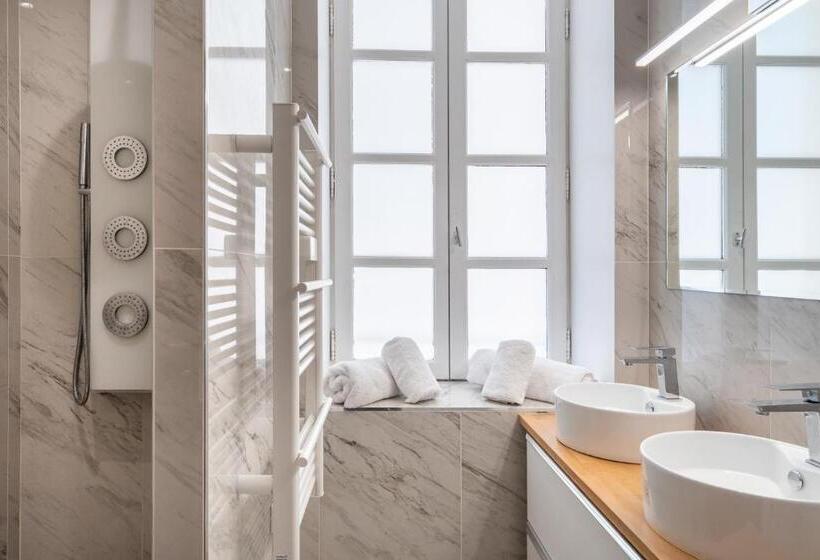 Люкс 2 Спальни, La Réserve De Salon De Provence