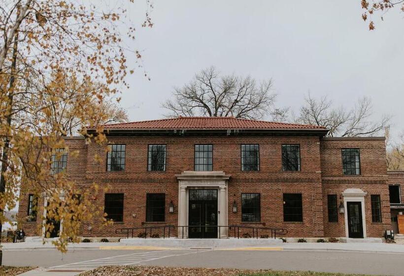 Люкс Superior, Hatchery Riverside Hotel & Event Venue