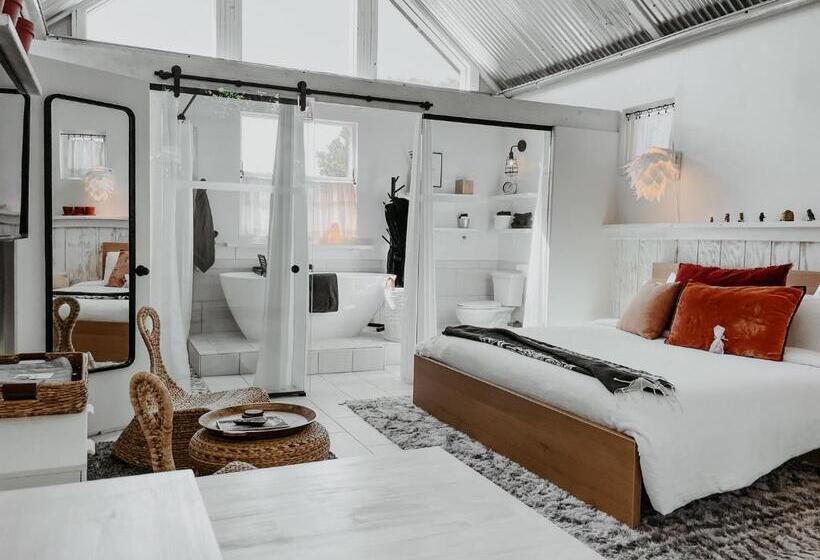 Студия Deluxe, Inn Santa Clara
