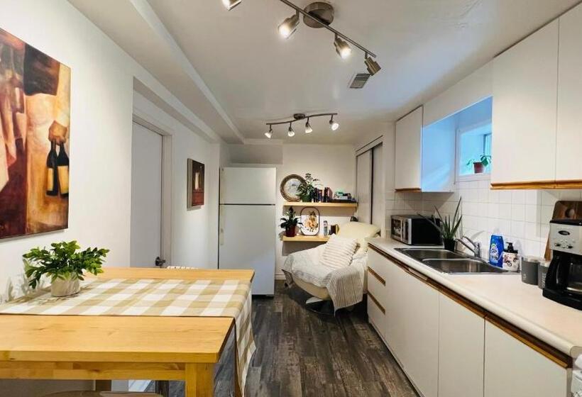 标准房带园景, Toronto Bed & Breakfast   Free Parking, Subway Access