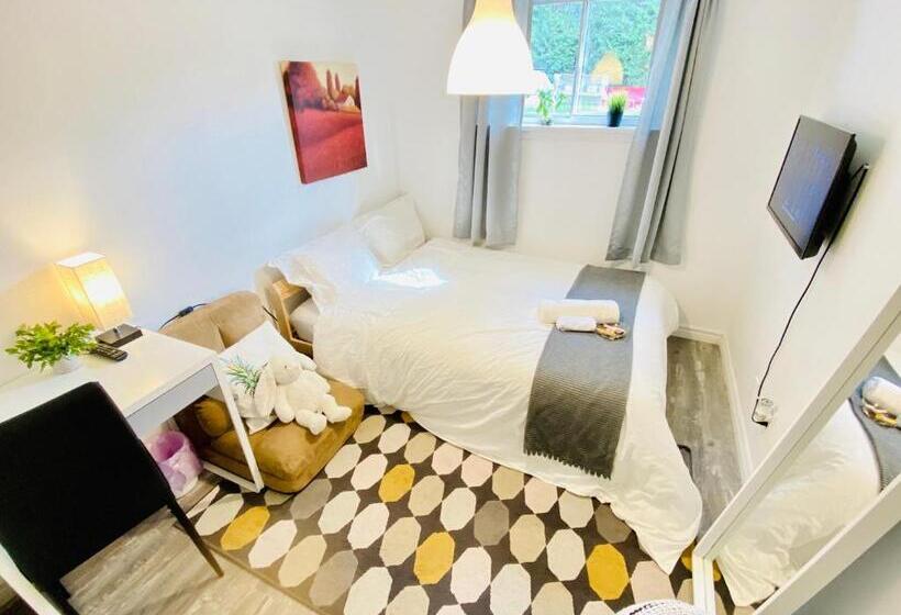 标准房带园景, Toronto Bed & Breakfast   Free Parking, Subway Access